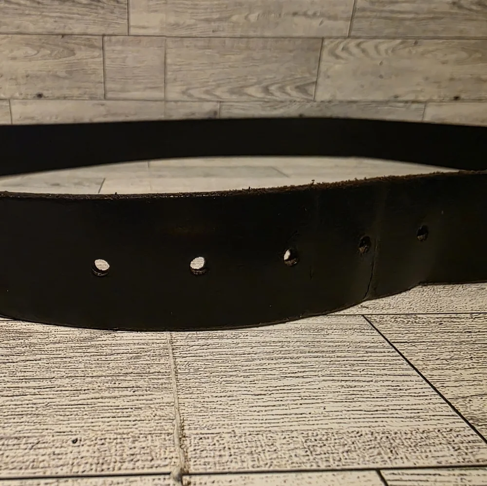 True Religion Black Leather Men's Belt with Brushed Metal Buckle